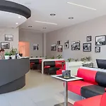 B&B Center - Breakfast Included