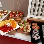 B&B Center - Breakfast Included