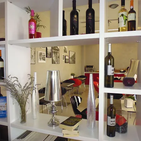 Center - Breakfast Included Bed & Breakfast