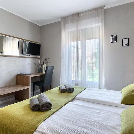 Pula City Center Accommodation With Free Parking 4*