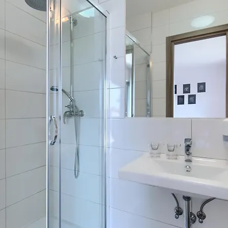 Pula City Center Accommodation With Free Parking