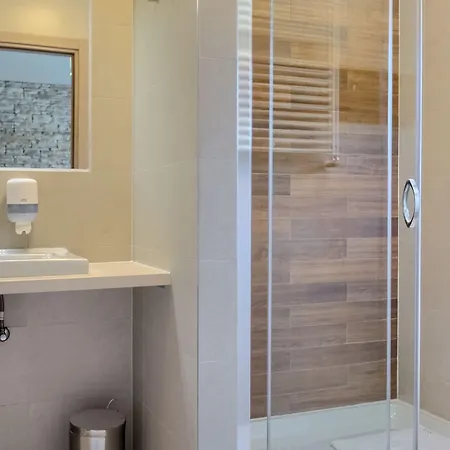 Pula City Center Accommodation With Free Parking