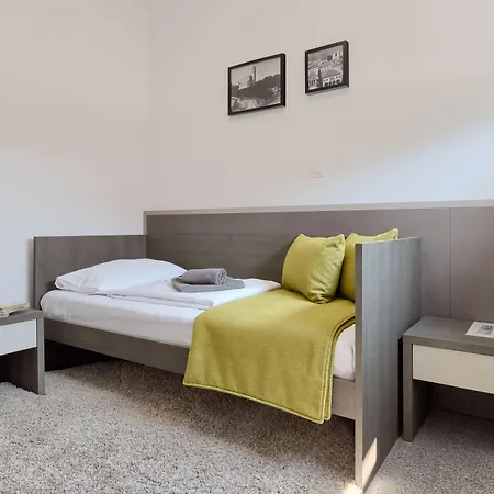 Pula City Center Accommodation - Breakfast Included 4*