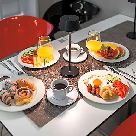Center - Breakfast Included Pula