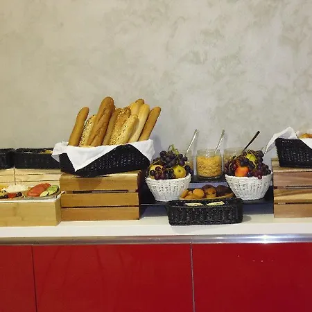 Alojamento de Acomodação e Pequeno-almoço Center - Breakfast Included Pula
