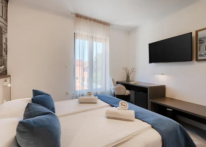 B&B Center - Breakfast Included 4*