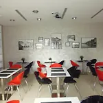 Pula City Center Accommodation - Breakfast Included