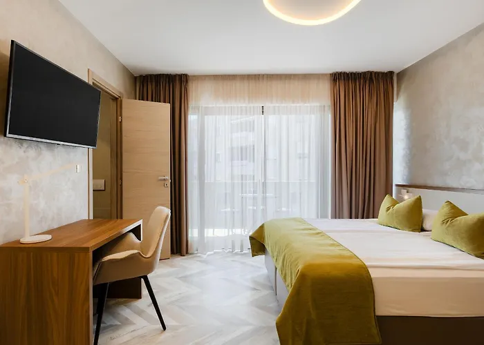 Center - Breakfast Included